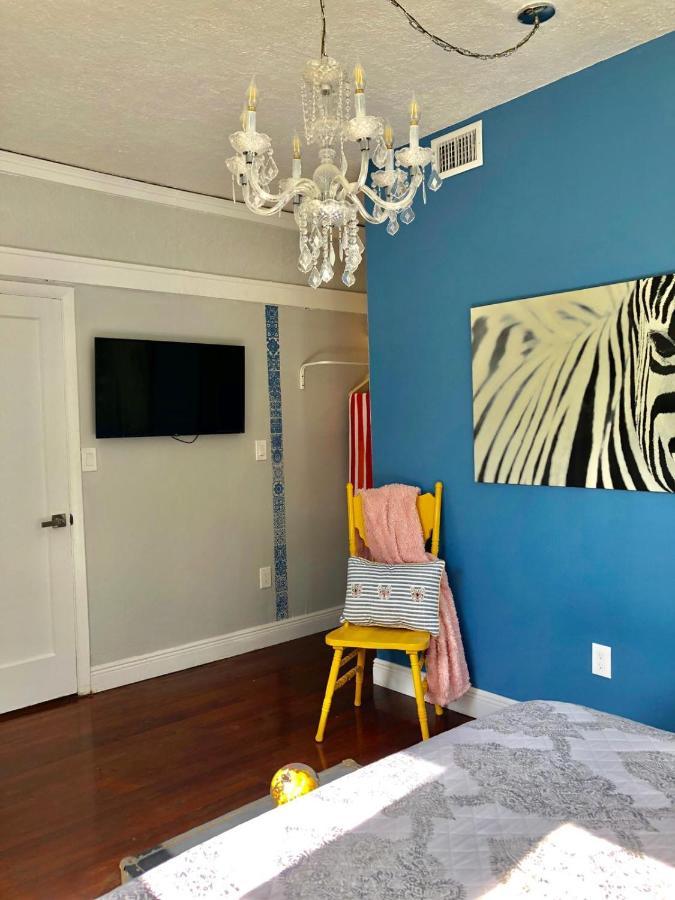 Private Suite Mins From Mia Free Parking Miami Buitenkant foto
