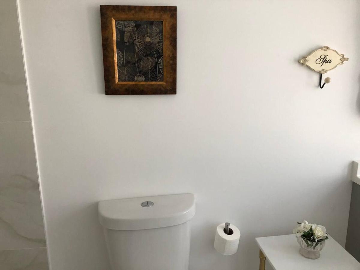Private Suite Mins From Mia Free Parking Miami Buitenkant foto