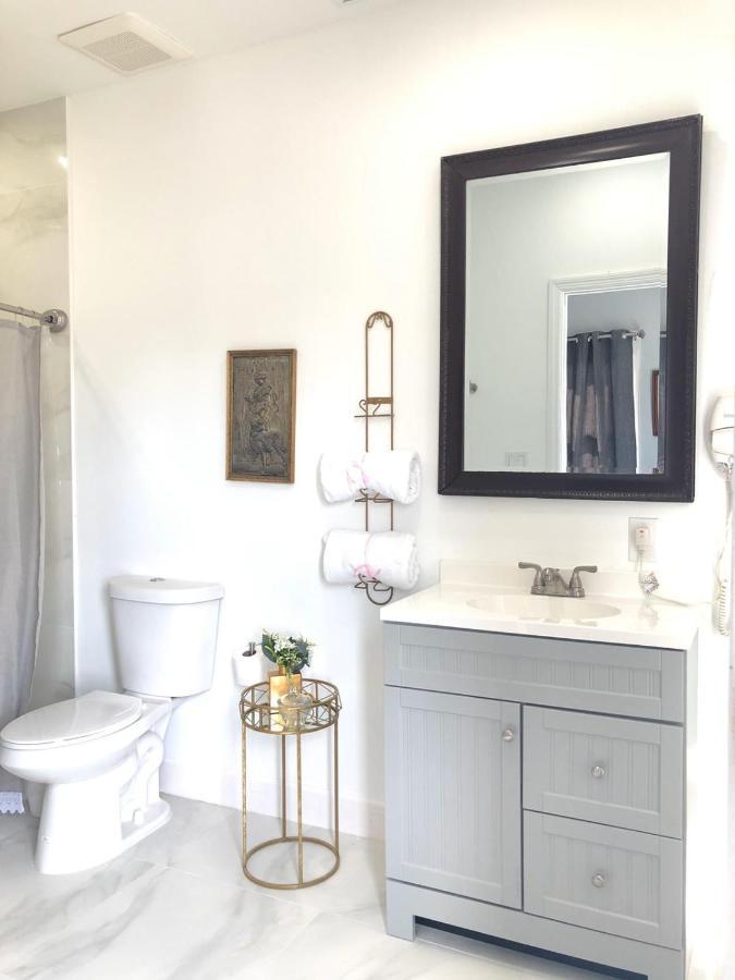 Private Suite Mins From Mia Free Parking Miami Buitenkant foto