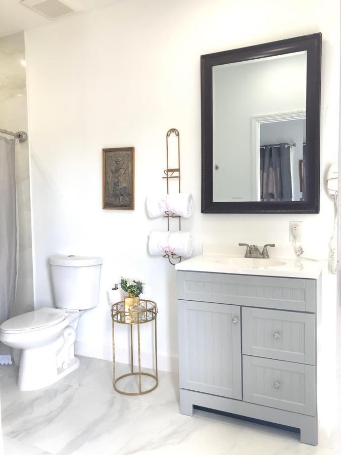 Private Suite Mins From Mia Free Parking Miami Buitenkant foto
