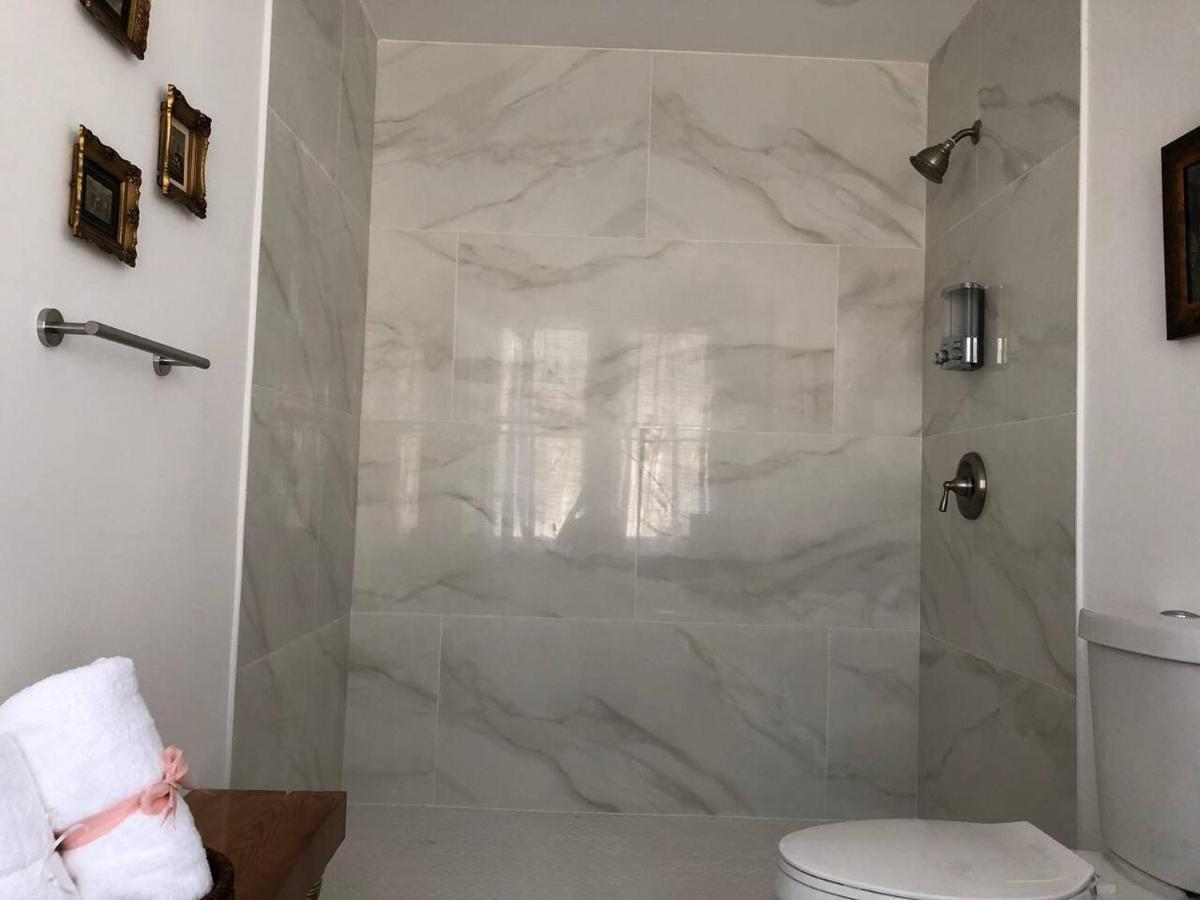 Private Suite Mins From Mia Free Parking Miami Buitenkant foto